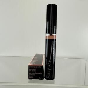 Undereye Corrector - Mary Kay **Retired**